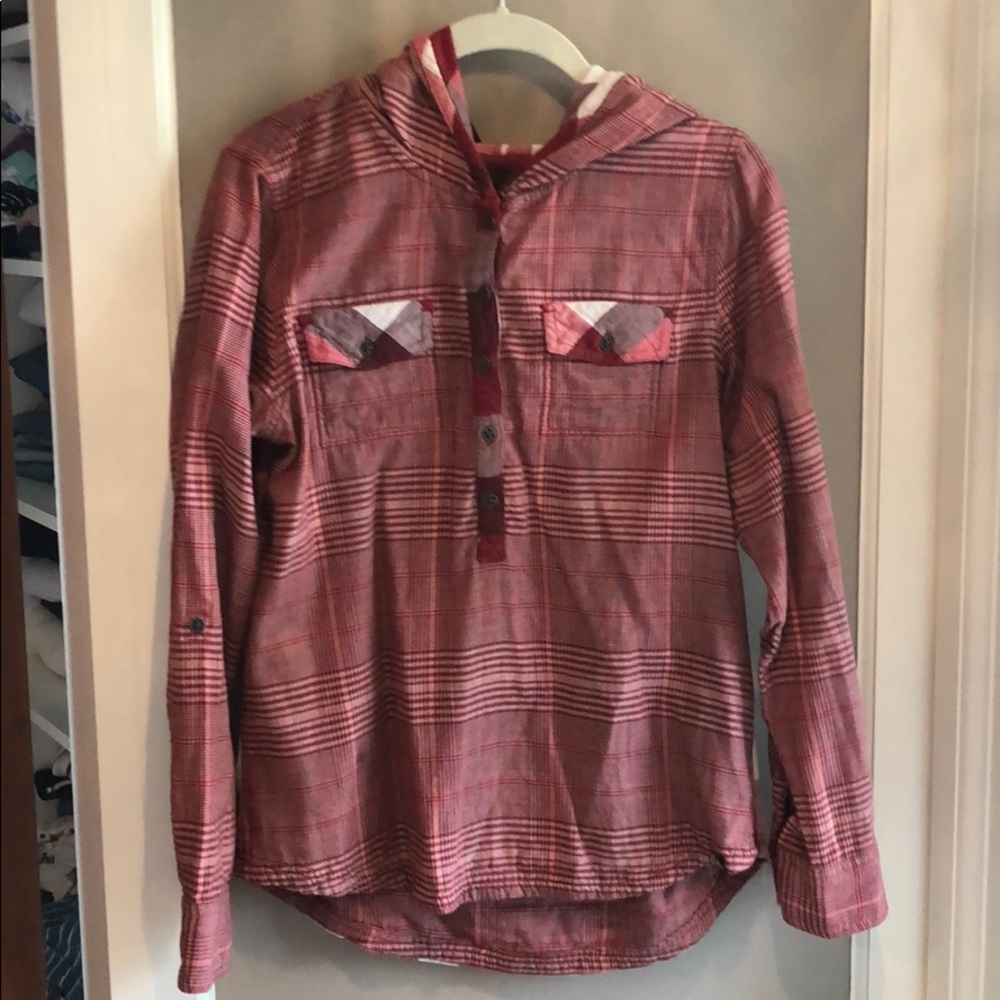 Prana red and white flannel